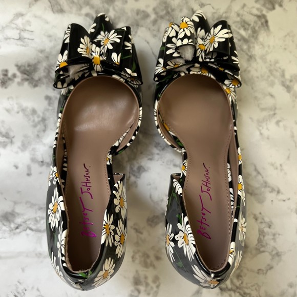 Betsey Johnson Black Floral Heels - Picture 5 of 5